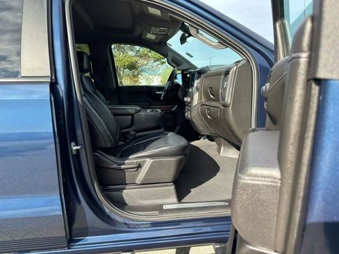 Used 2022 Chevrolet Silverado 1500 LT AWD/4WD image 14
