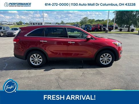 Used 2017 Kia Sorento FWD image 3