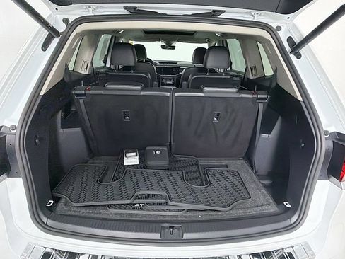 Used 2023 Volkswagen Atlas SEL Premium AWD/4WD image 28