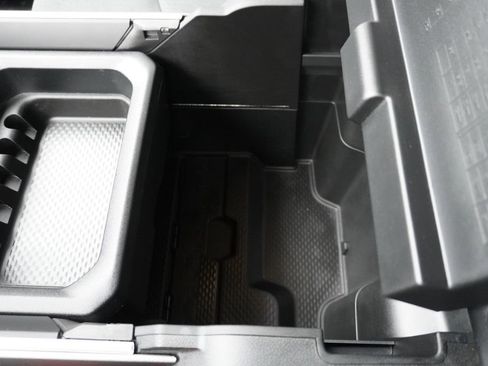 Used 2024 RAM 3500 Big Horn w/ Night Edition image 25