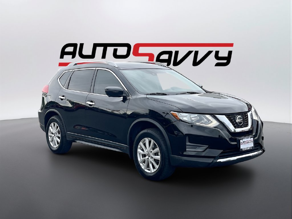 Used 2019 Nissan Rogue SV w/ Premium Package FWD image 1