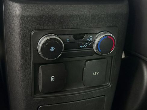 Used 2022 Ford Explorer XLT w/ Equipment Group 202A image 24