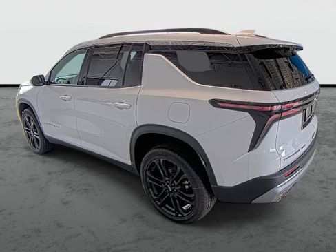 New 2026 Chevrolet Traverse LT w/ Driver Confidence Package AWD/4WD image 11