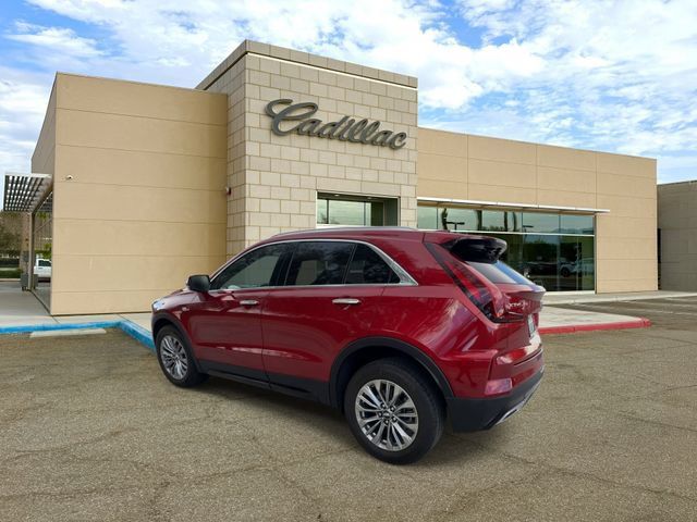 Certified 2024 Cadillac XT4 Premium Luxury w/ Technology Package FWD image 6