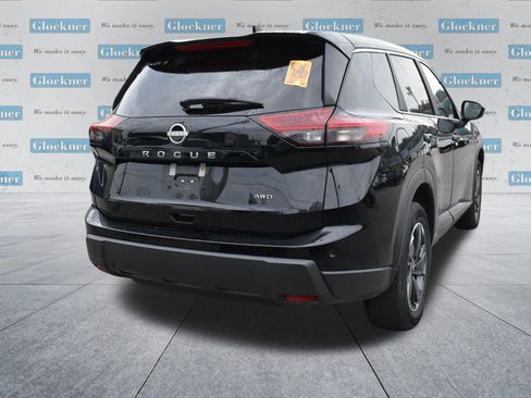 Used 2025 Nissan Rogue SV AWD/4WD image 13