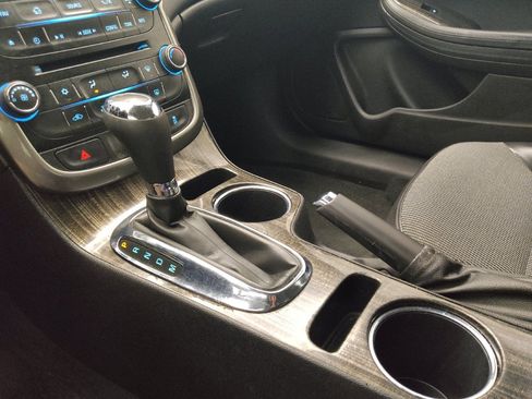 Used 2015 Chevrolet Malibu LT w/ Power Convenience Package FWD image 26