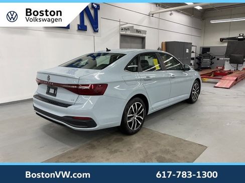 New 2026 Volkswagen Jetta SE image 4