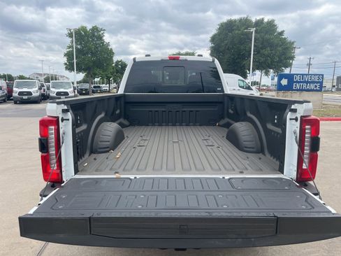 New 2026 Ford F350 Lariat w/ Black Appearance Package image 7