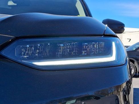 Certified 2023 Honda HR-V LX image 9