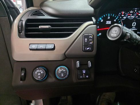 Used 2018 GMC Yukon XL Denali w/ Open Road Package image 33