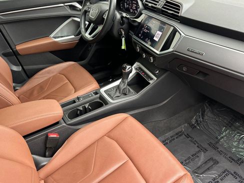 Used 2022 Audi Q3 2.0T Premium image 15