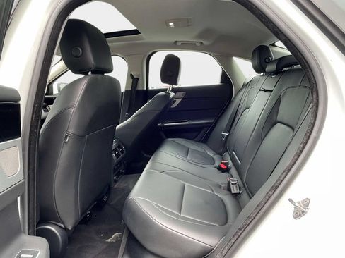 Used 2018 Jaguar XF Premium AWD/4WD image 12