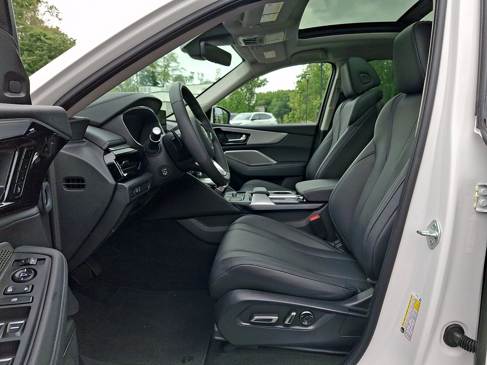 Certified 2024 Acura MDX SH-AWD image 13