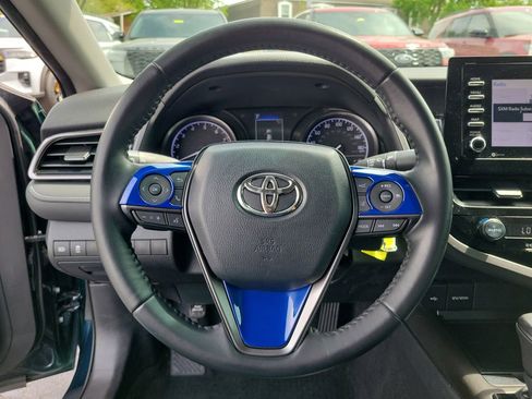 Used 2021 Toyota Camry SE image 23