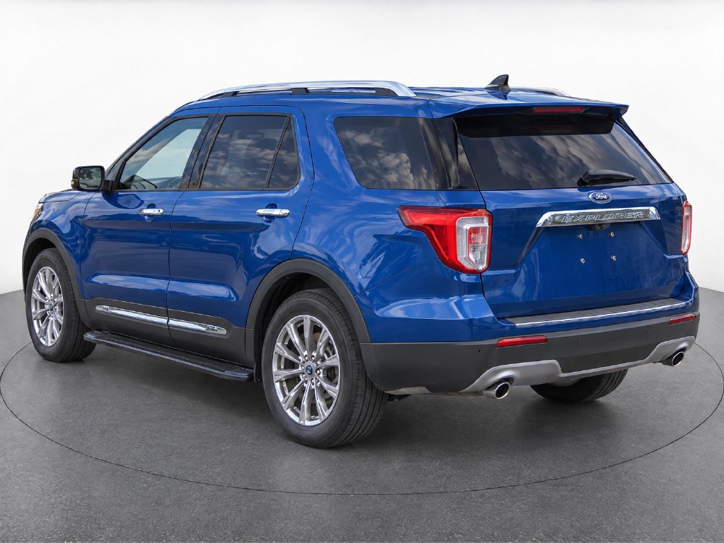 Used 2021 Ford Explorer Limited w/ Equipment Group 301A AWD/4WD image 3