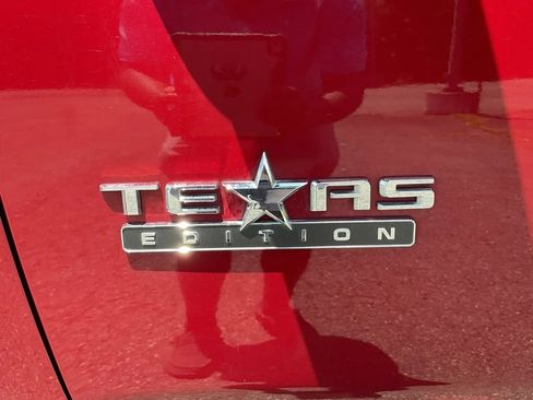 Used 2020 Chevrolet Silverado 2500 LTZ w/ LTZ Texas Edition AWD/4WD image 18