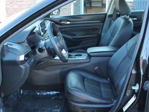 Used 2021 Nissan Altima 2.5 SR image 14