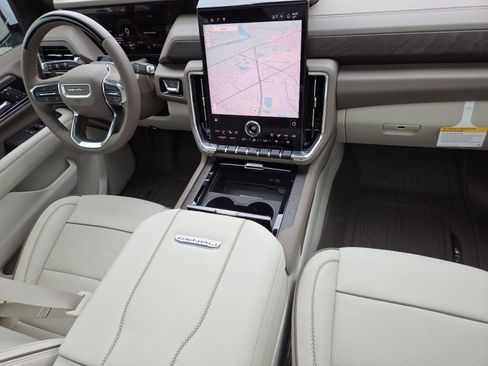 New 2026 GMC Yukon Denali w/ Advanced Technology Package AWD/4WD image 30