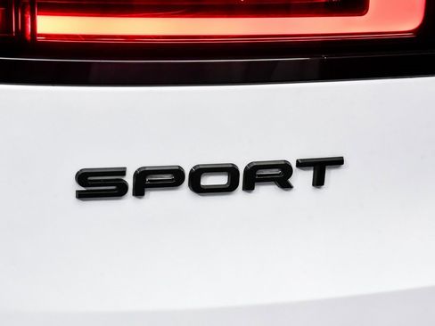 Used 2024 Land Rover Range Rover Sport SE image 94