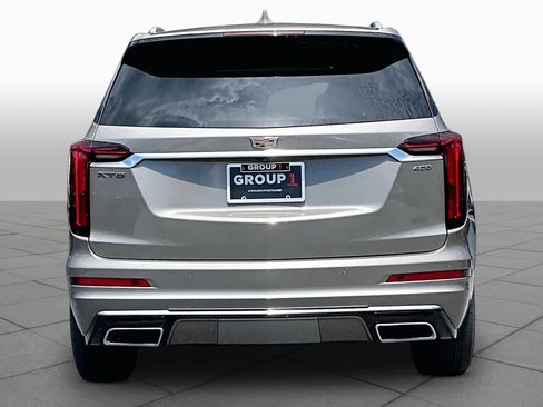 Used 2023 Cadillac XT6 Premium Luxury FWD image 5