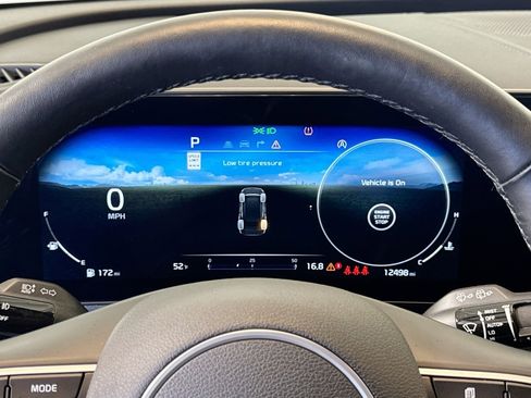 Used 2025 Kia Sportage SX image 12