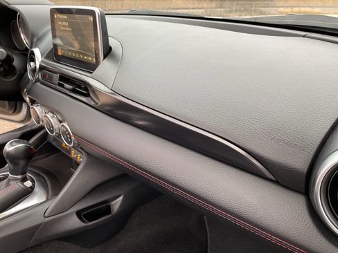 Used 2018 FIAT 124 Spider Abarth w/ Convenience Group image 58