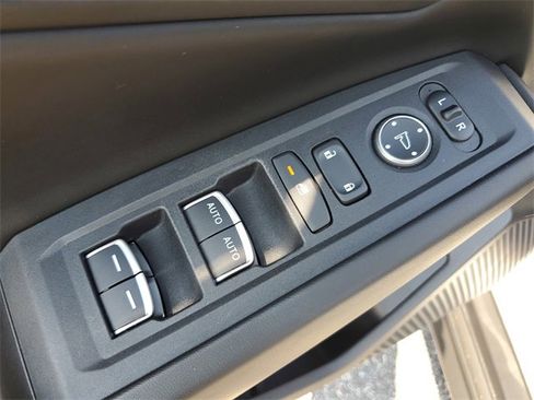 Certified 2023 Honda Accord EX image 10