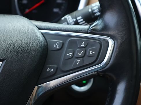 Used 2020 Chevrolet Equinox Premier FWD image 14