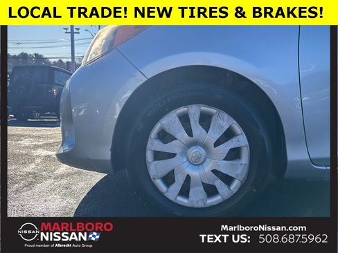 Used 2016 Toyota Yaris L image 11