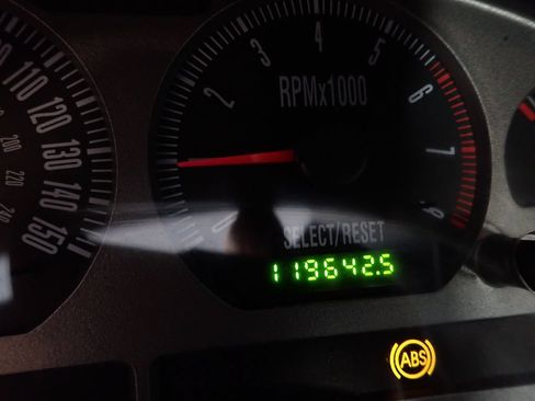 Used 2003 Ford Mustang Mach 1 RWD image 34