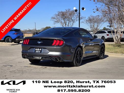 Used 2018 Ford Mustang EcoBoost image 4