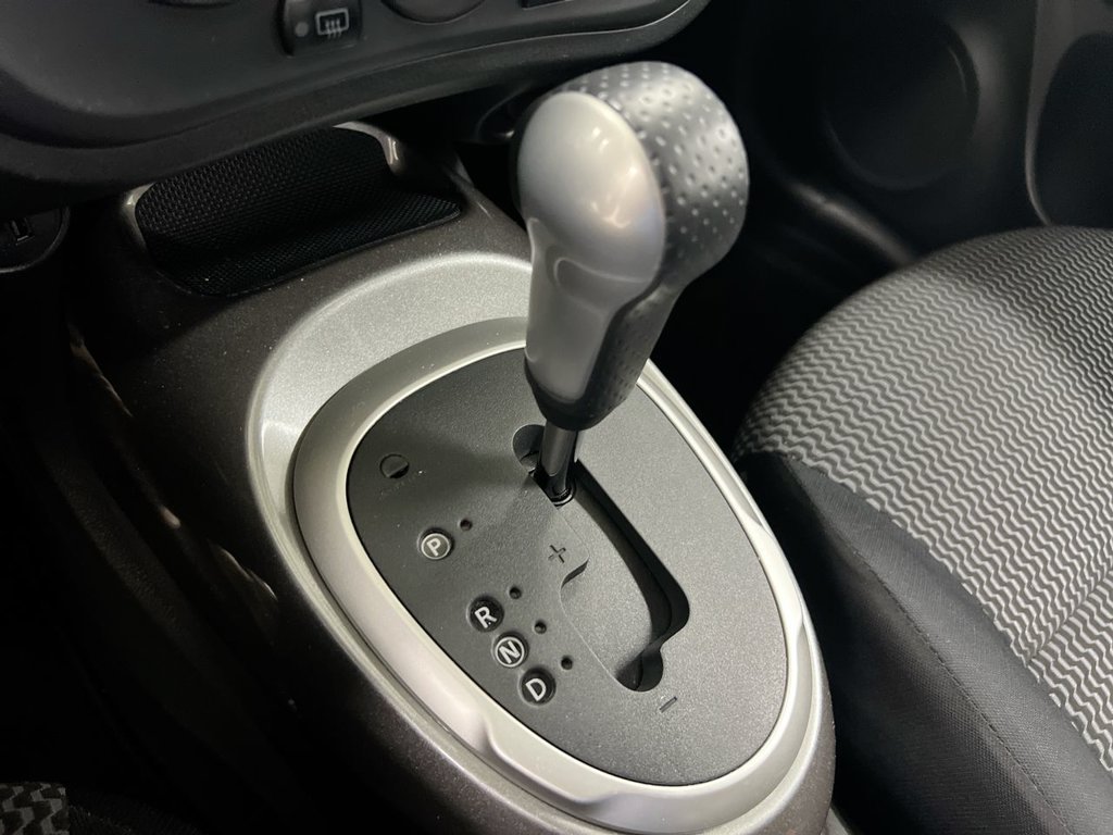 Used 2015 Nissan Juke S AWD/4WD image 17