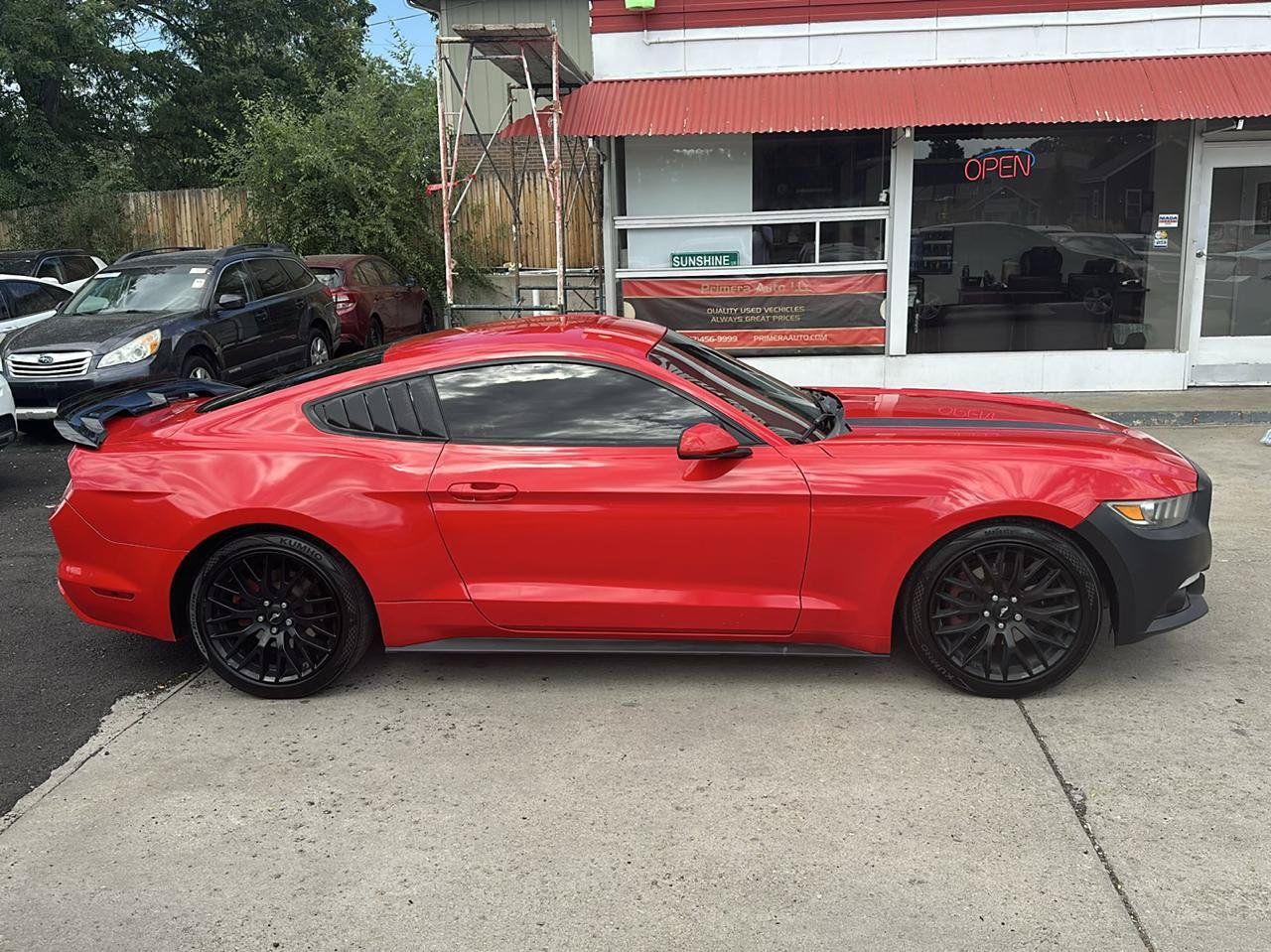 Used 2015 Ford Mustang Coupe w/ Equipment Group 051A RWD image 4
