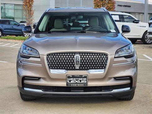 Used 2021 Lincoln Aviator 2WD image 2