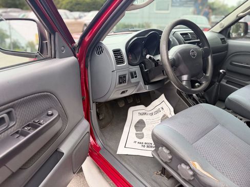 Used 2003 Nissan Xterra XE AWD/4WD image 9