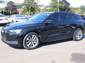 Used 2021 Audi e-tron Premium Plus w/ Premium Plus Package image 1