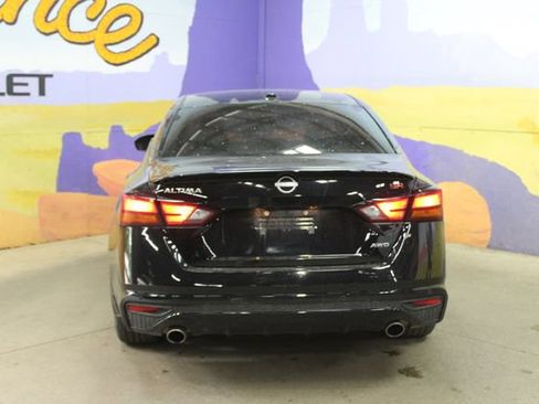 Used 2023 Nissan Altima 2.5 SR AWD/4WD image 7