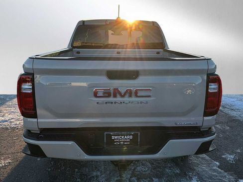 New 2026 GMC Canyon Elevation w/ Convenience Package image 4
