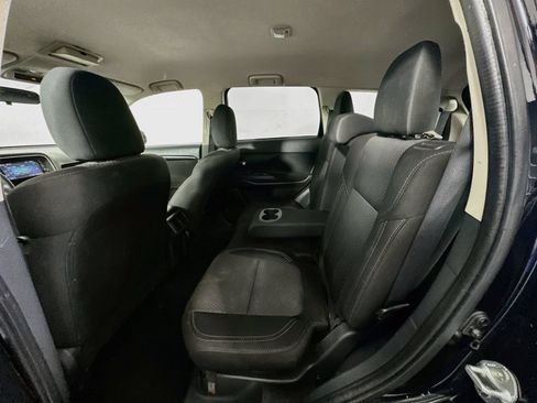 Used 2020 Mitsubishi Outlander SE AWD/4WD image 22