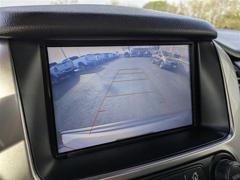 Used 2020 Chevrolet Suburban LT AWD/4WD image 27