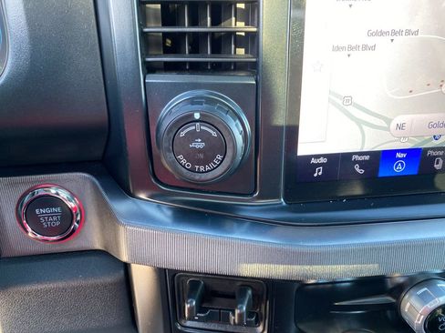 Used 2025 Ford F250 Platinum image 40