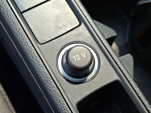 Used 2024 Audi Q3 2.0T Premium image 26