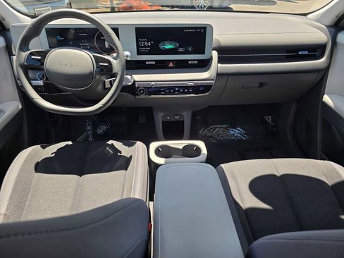 Used 2024 Hyundai Ioniq 5 SEL RWD image 19