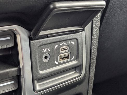 Used 2025 Jeep Wrangler Sport S image 22