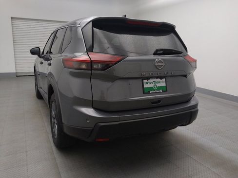 Used 2024 Nissan Rogue S FWD image 6