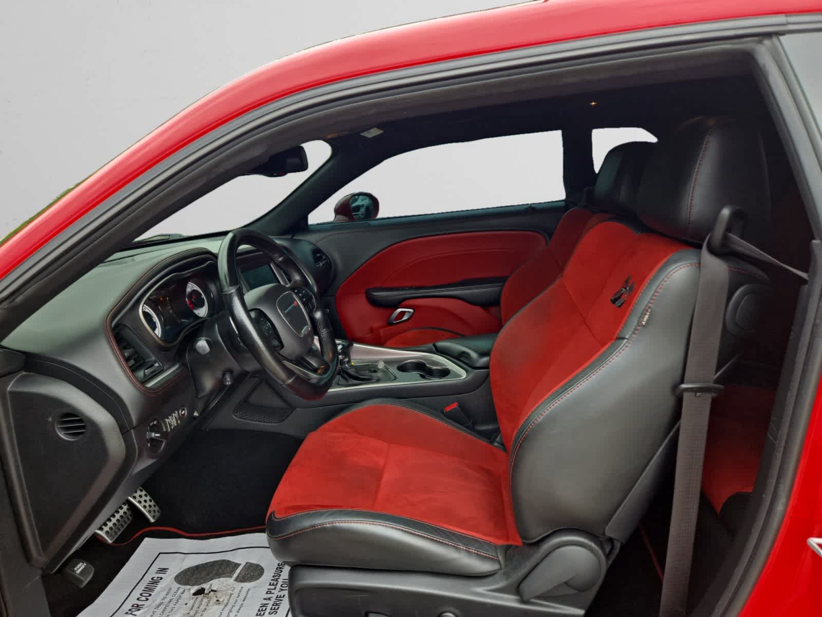 Used 2022 Dodge Challenger R/T Scat Pack RWD image 9