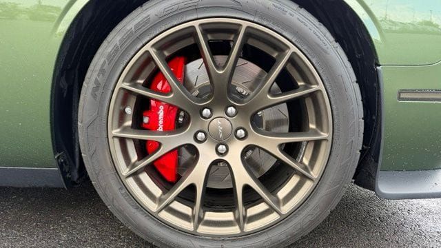 Used 2018 Dodge Challenger SRT Hellcat RWD image 8