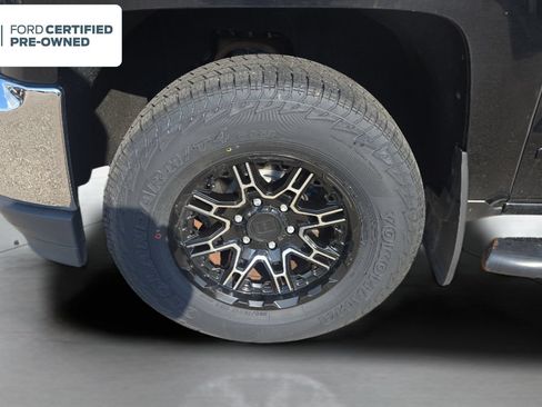 Used 2018 Chevrolet Silverado 1500 LT AWD/4WD image 29