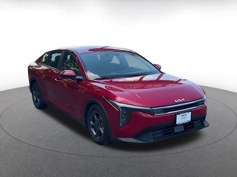 Used 2025 Kia K4 LXS image 3