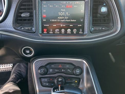 Used 2016 Dodge Challenger R/T Scat Pack w/ Leather Interior Group image 10